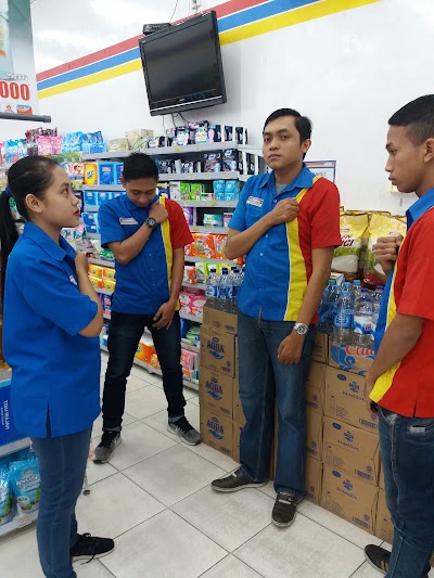 Photos of Indomaret store