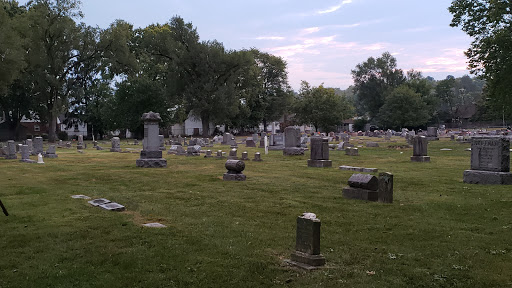 Reading Cemetery - Visual