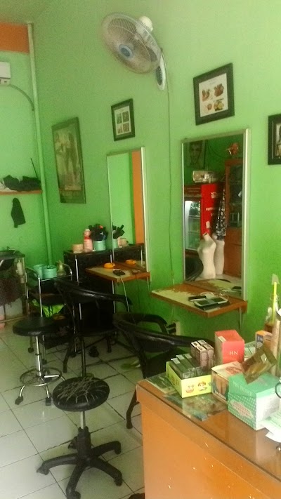Photos of Salon Qu 1