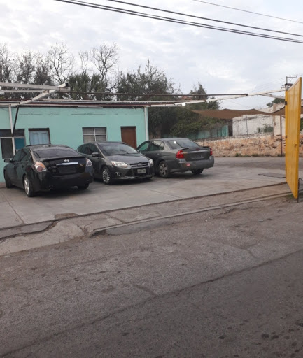Estacionamiento Eben-ezer