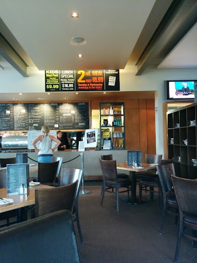 Photos of Pakenham Hotel