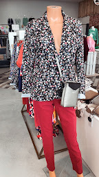 Photo n°5 de les petits marcel's à Jonzac (Magasin de vêtements pour femmes)