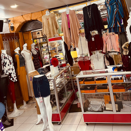 Kikigos Boutique - Thumbnail