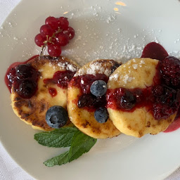 Photo n°18 de A la Ville de Petrograd à Paris (Restaurant de spécialités d'Europe de l'Est)