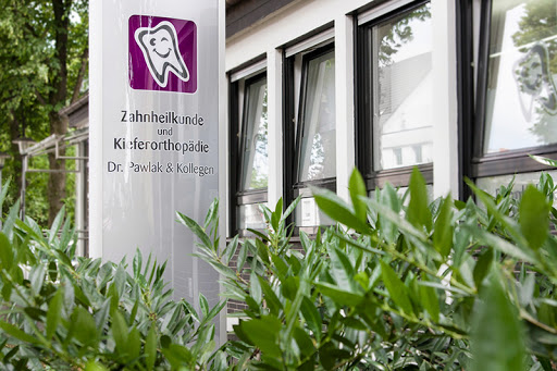 Dr. Pawlak & Dr. Neuhaus-Pawlak // Zahnheilkunde & Kieferorthopädie Gallery - Germany