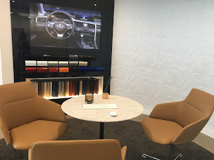 Photo n°40 de LEXUS TOULON - TDA à Toulon (Vendeur de voitures d'occasion)