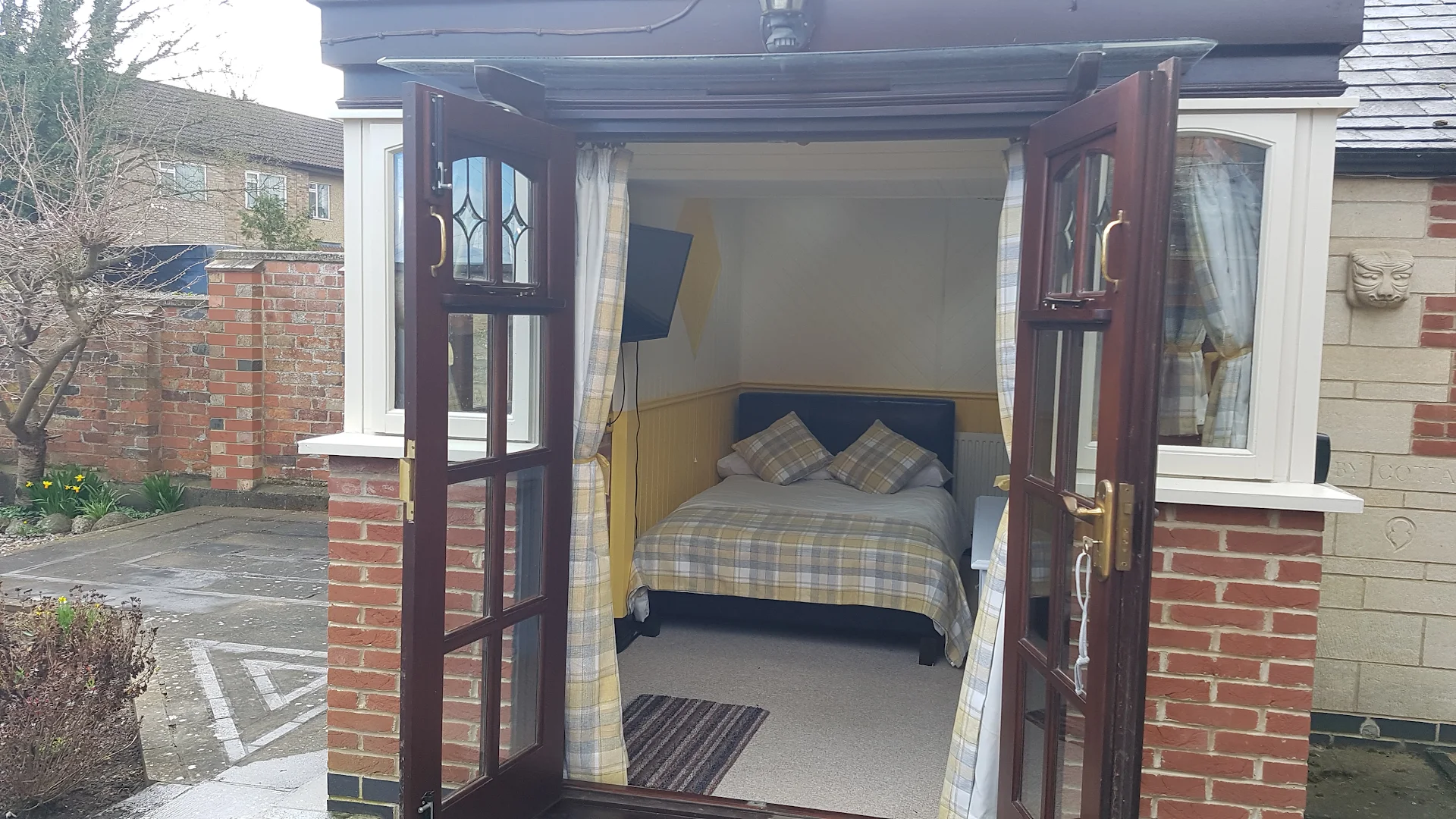 Ruby Cottage