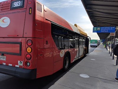 Dulles Airport Main Terminal & Arrivals/Door