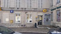 La Poste à Nogent
