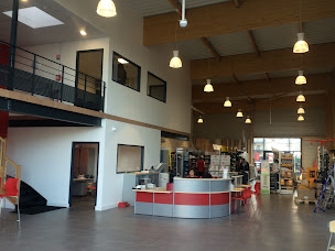 Photo n°4 de Tanguy Matériaux à Pleuven (Magasin de matériel de maçonnerie)