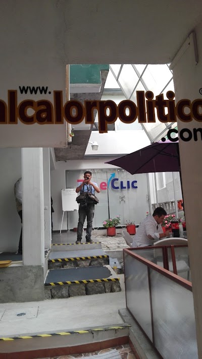 Photos of Al Calor Pol&iacute;tico