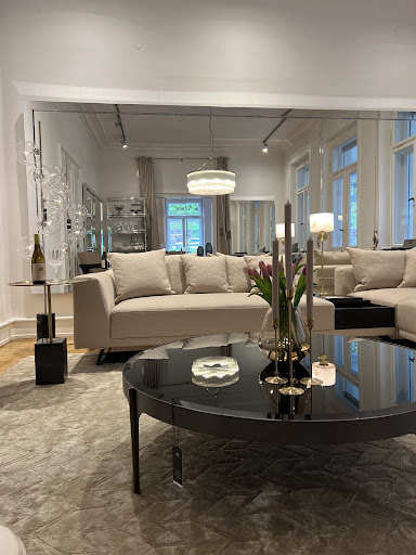 VM Interior - Thumbnail