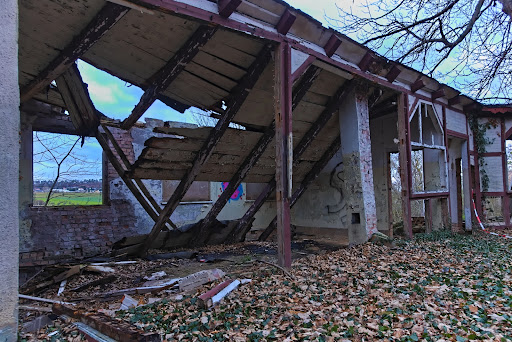 Altes Landhaus, mit Aussichtspunkt „Gläserner Mönch"