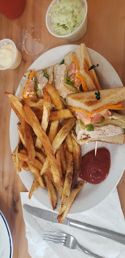 Sal's Family Restaurant Gallery - Canada