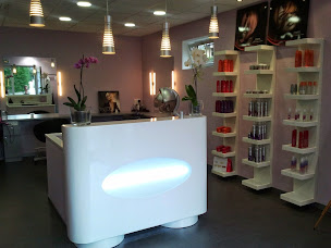 Photo n°9 de Curlyss Coiffure à Froges (Salon de coiffure)