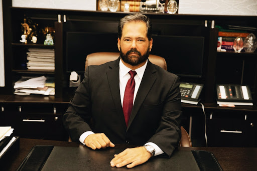 Abogado de Inmigración, Raed Gonzalez