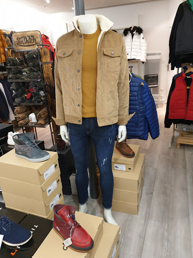 Back Store - Visual