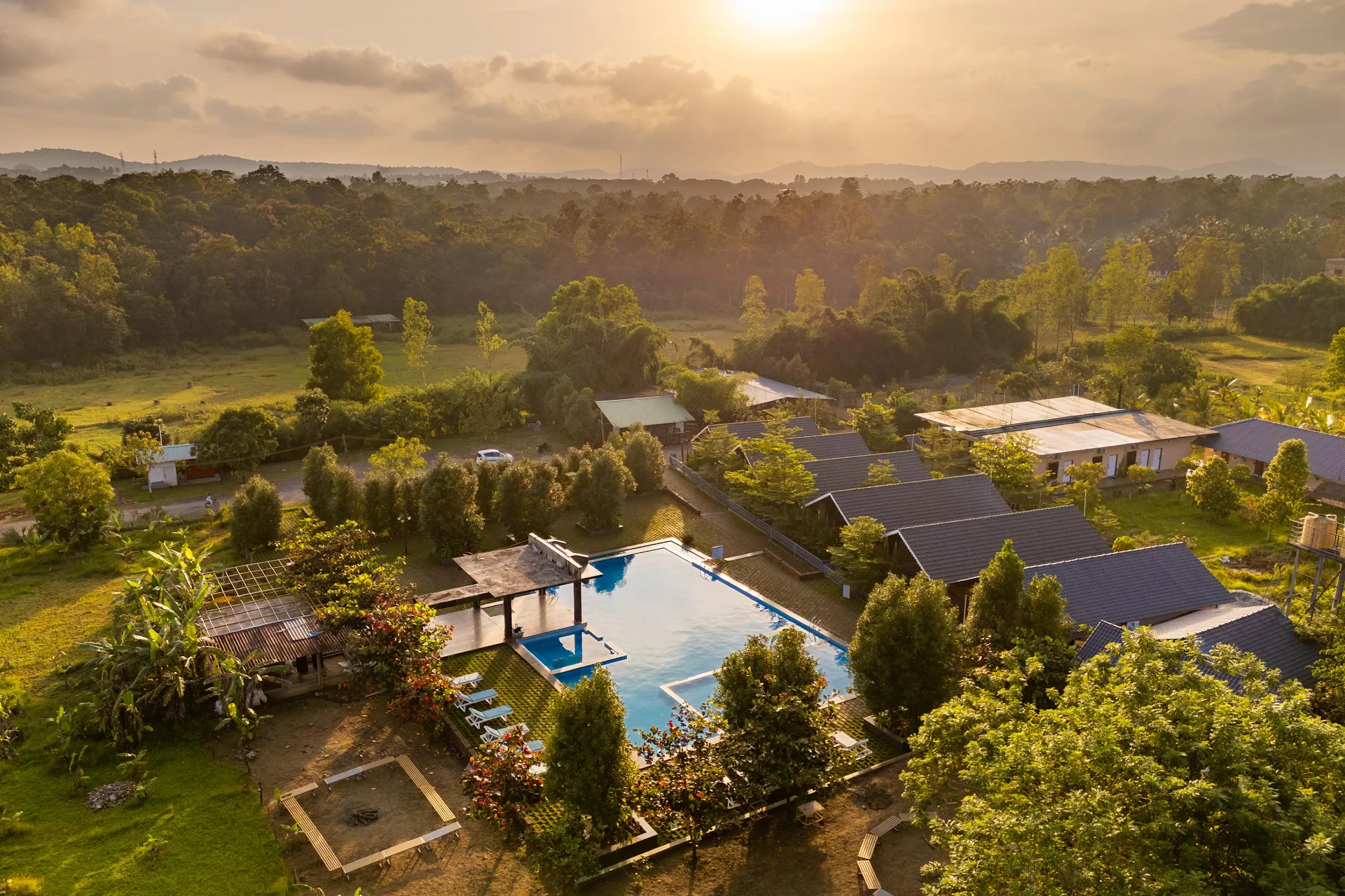 KINGS RESORT DANDELI