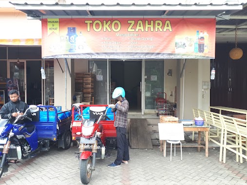 Toko Zahra, Author: Raufian Rahmawan