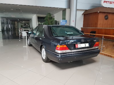 Photos of Mercedes-Benz Mussafah UAE