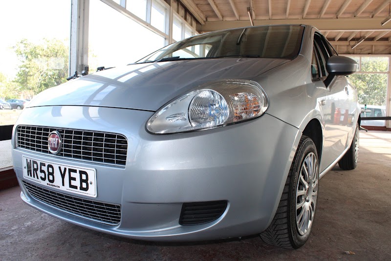 Radmoor Car Sales photo 2