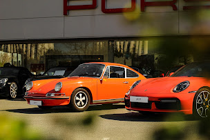 Photo n°15 de Centre Porsche Lille Groupe Sonauto à Villeneuve-d'Ascq (Garage automobile)