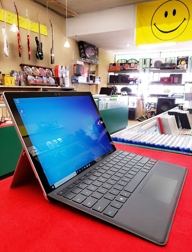 Superior Pawn Shop Gallery - United States