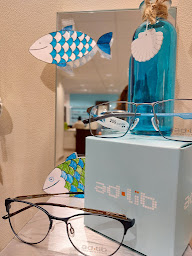 Photo n°33 de Opticien Roanne - Cc St Louis - Le Collectif des Lunetiers à Roanne (Magasin de lunettes de soleil)