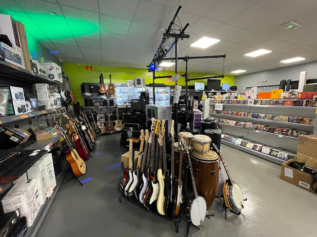 Cash Express Magasin d'occasions Multimédia, Image et Son, Téléphonie, Bijoux, Achat d'or