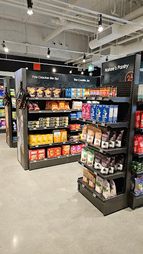 Aisle 24 - Visual