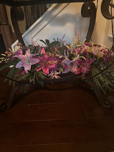 Pitts Petals & Designs LLC. - Thumbnail