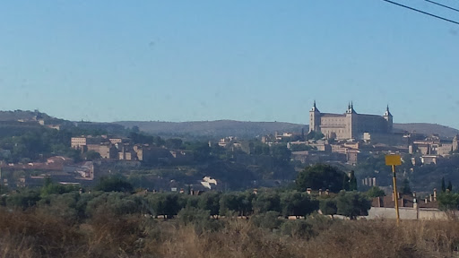 Inmobiliaria de Villamuelas S L Logo