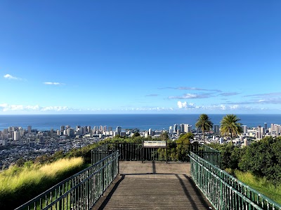 Tantalus Lookout - Puu Ualakaa State Park