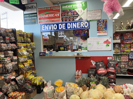 El Rancho Grocery Gallery - United States
