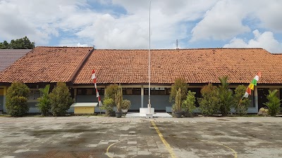 Photos of SMAN 1 Sukagumiwang