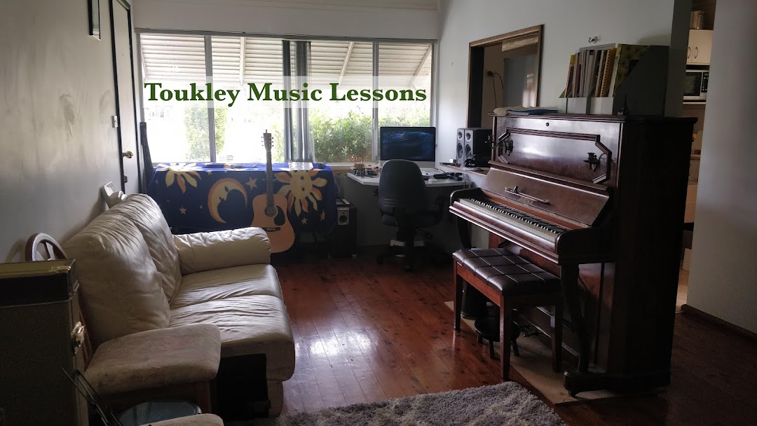 Toukley Music Lessons . Com 0414487386 Piano Guitar Voice Bass
