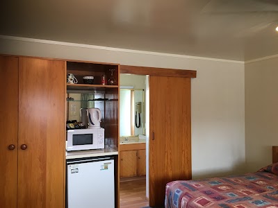 Photos of Grosvenor Motor Inn