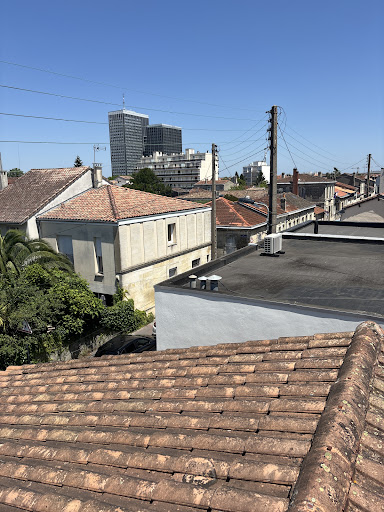 Photo de Michel renovation COUVREUR ZINGEUR TALENCE à Talence (33400)
