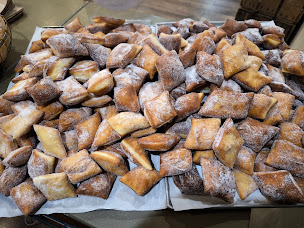 Photo n°10 de Boulangerie Fitour à Valence-en-Poitou (Sandwicherie)