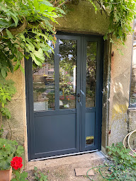Photo n°4 de Menuiserie Demoingeot à Nesle-et-Massoult (Menuisier)