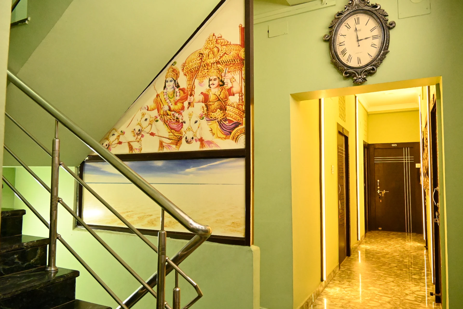 Mahavir Hotel