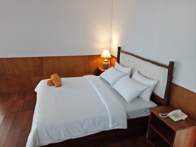 Ora Beach Eco Resort