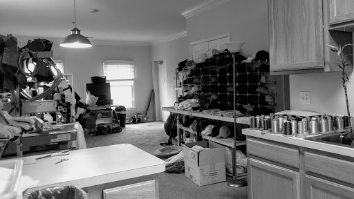 Charlie's Custom Embroidery at the Kentlands - Thumbnail