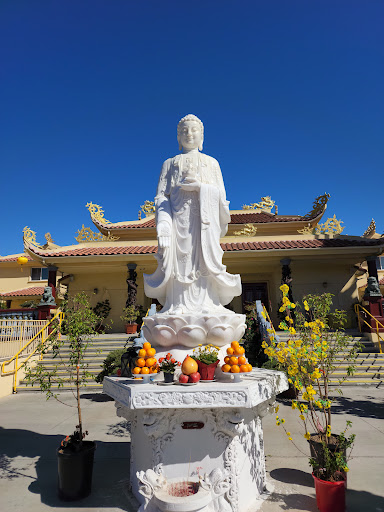 Dieu Ngu Community Center