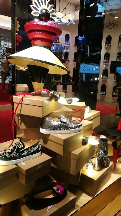 Photos of CHRISTIAN LOUBOUTIN WYNDHAM STREET WOMEN'S STORE