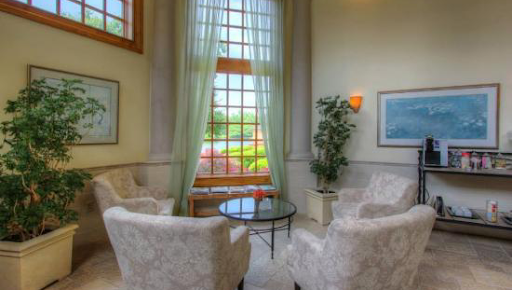 Flowering Almond Spa