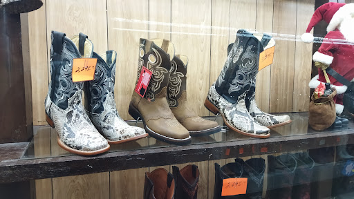 Barrera Boots - Visual