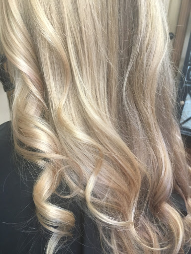 Studio De Coiffure Vicky - Visual