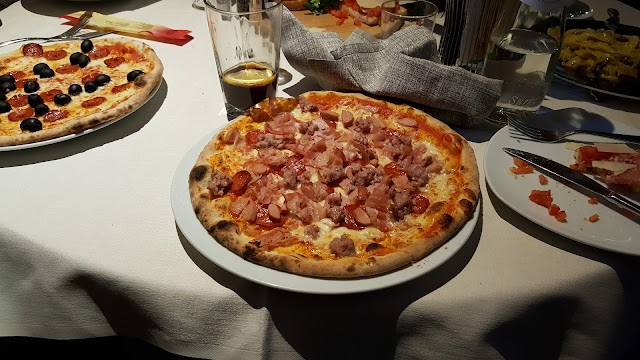 Ristorante Pizzeria Le Scuderie