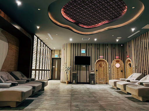 Water Q Spa & Sauna - Thumbnail